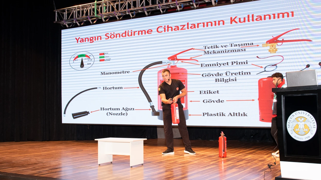 Selçuk Üniversitesi personeline yangına müdahale eğitimi verildi